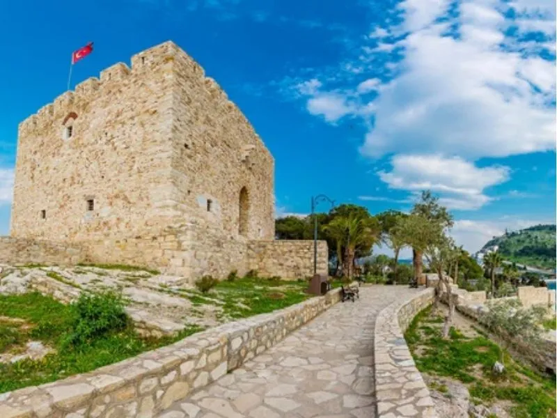 Lâu đài Kusadasi - Kusadasi Castle