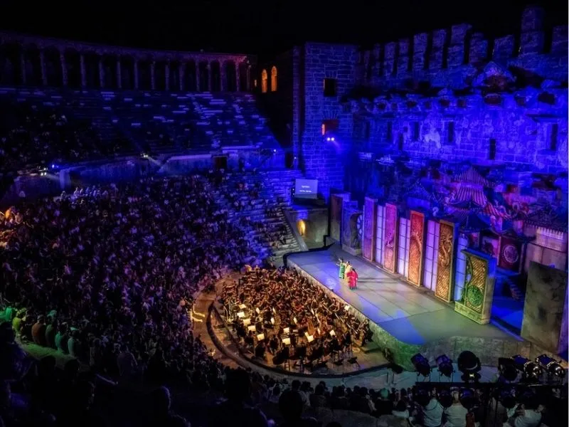Lễ hội Aspendos