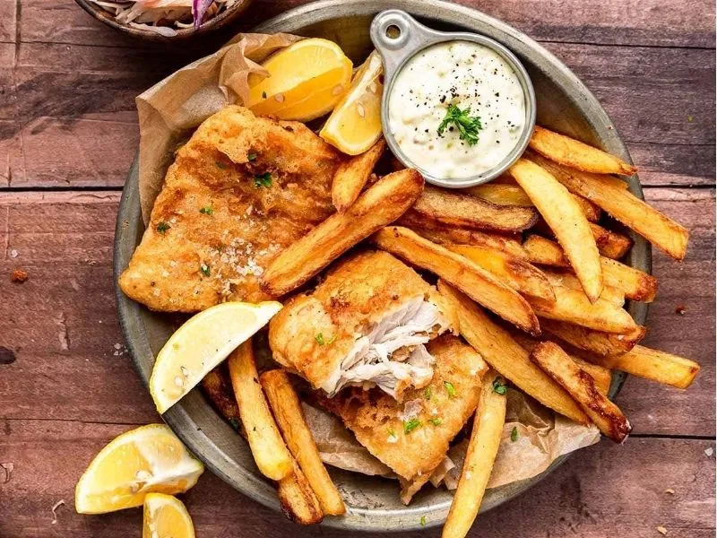 Fish and Chips trứ danh của người Anh