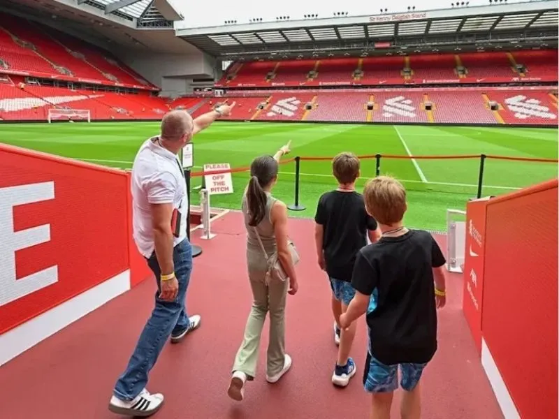 Tour sân vận động Anfield