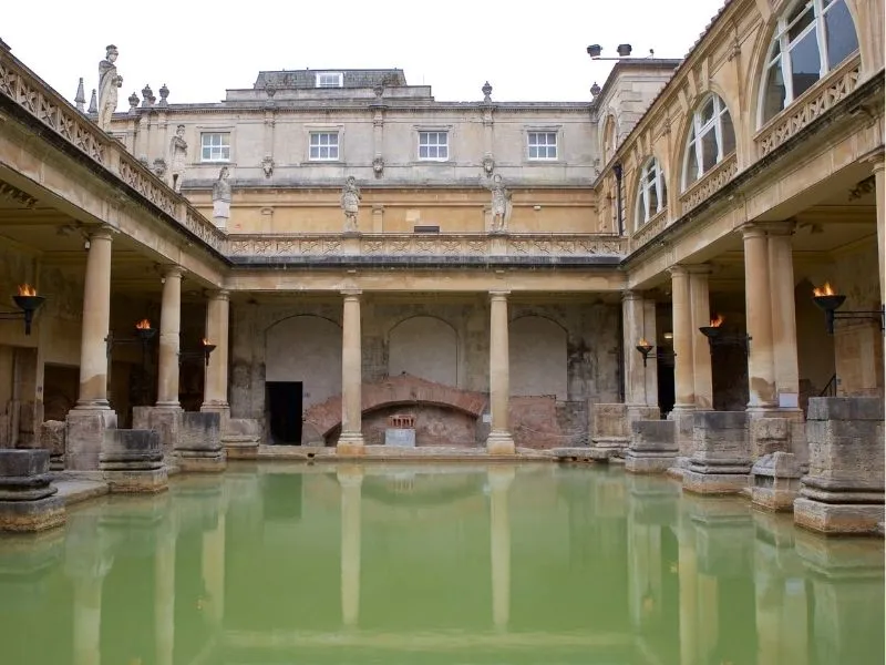 Nhà tắm La Mã - Hành trình ngược dòng thời gian tại Bath Anh Quốc
