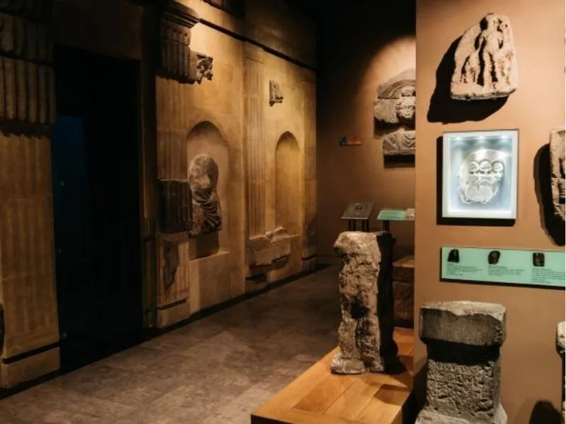 Bảo tàng và hiện vật La Mã cổ