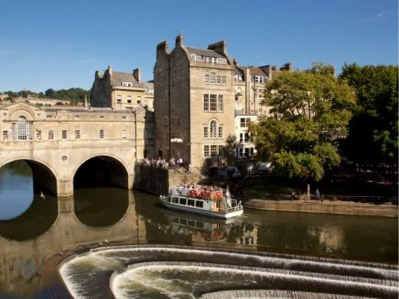 Pulteney Bridge cây cầu nổi tiếng