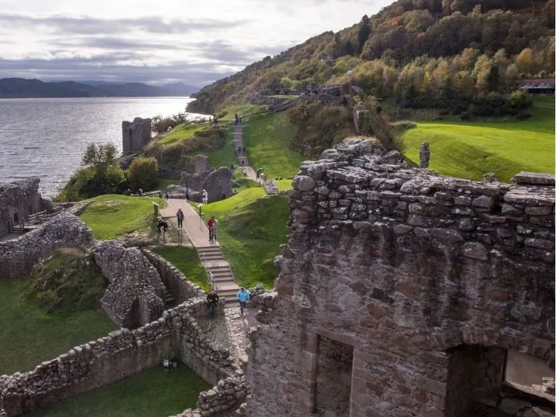 Lưu ý khi tham quan Urquhart Castle