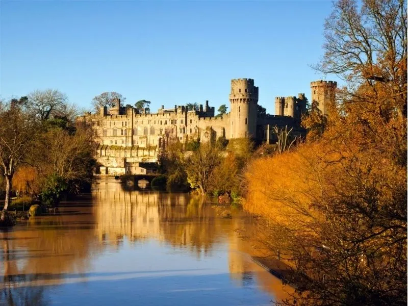 Khám phá Lâu đài Warwick - Biểu tượng ngàn năm lịch sử nước Anh