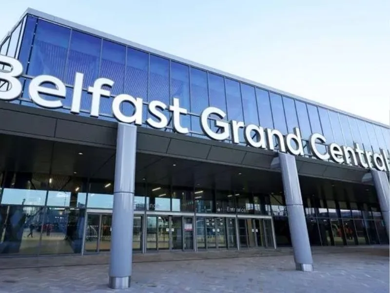 Bến Belfast đi đến Giant’s Causeway