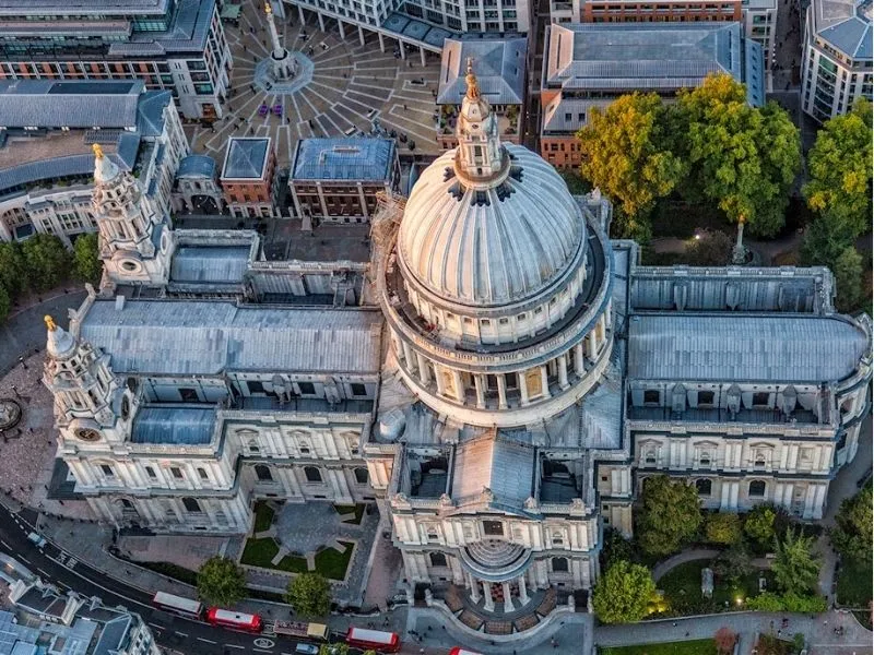 Nhà thờ St Paul’s Cathedral từ trên xuống