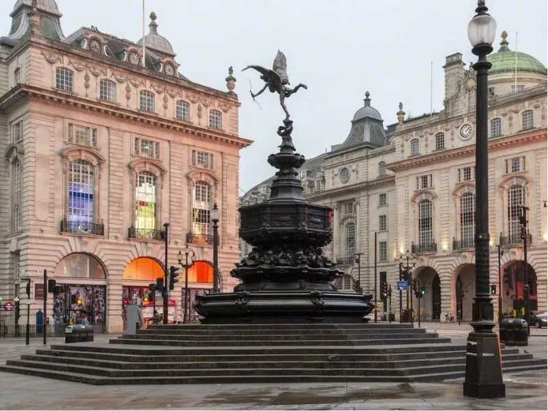 Đài tưởng niệmShaftesbury và tượng thần Anteros