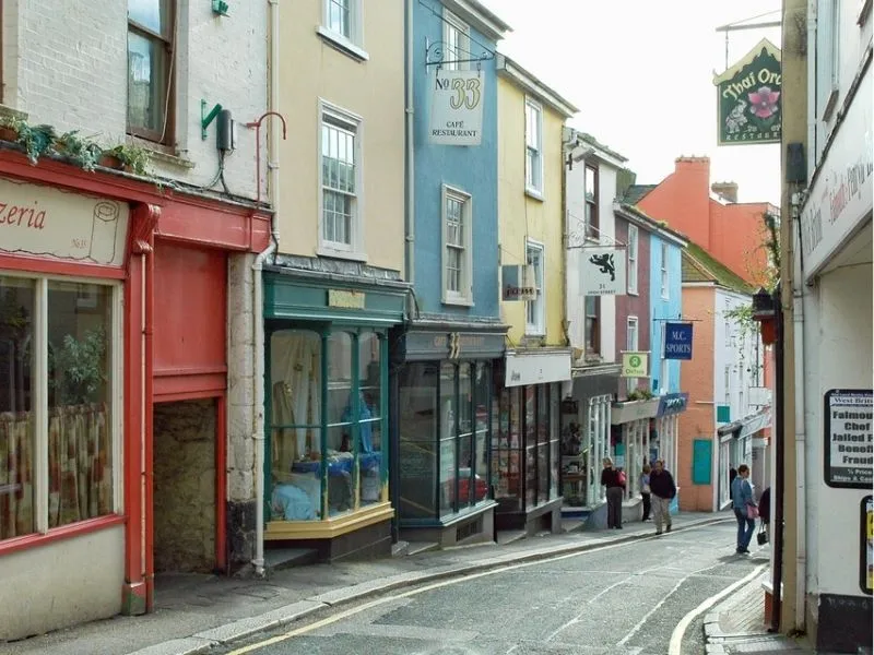 Khu High Street Cornwall