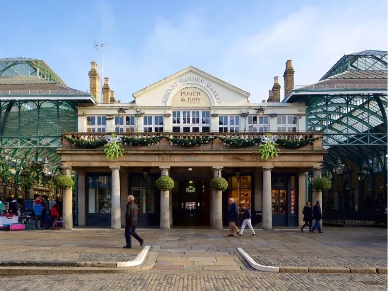Covent Garden - Khu phố nhộn nhịp nhất London cho tín đồ mua sắm