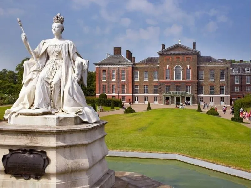 Lạc Vào Kensington Palace - Cung Điện Hoàng Gia Giữa Lòng London
