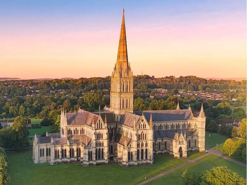 Kinh nghiệm du lịch Salisbury - Điểm đến không thể bỏ lỡ tại Anh