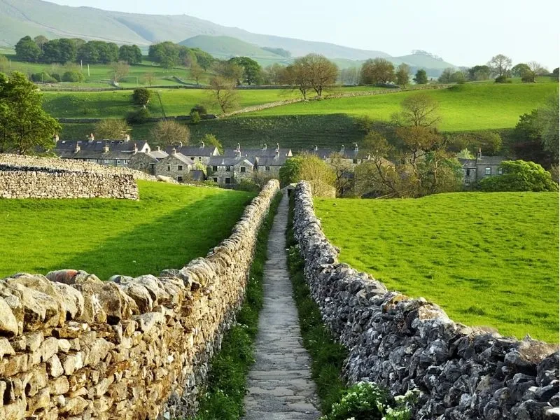 Yorkshire Dales - Vùng đất cổ tích xanh mát giữa lòng nước Anh