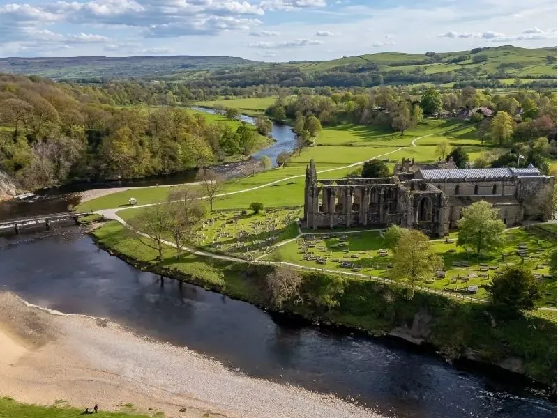 Dã ngoại tại khu đất Bolton Abbey