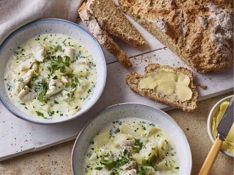 Cullen Skink súp cá tuyết hun khói béo ngậy