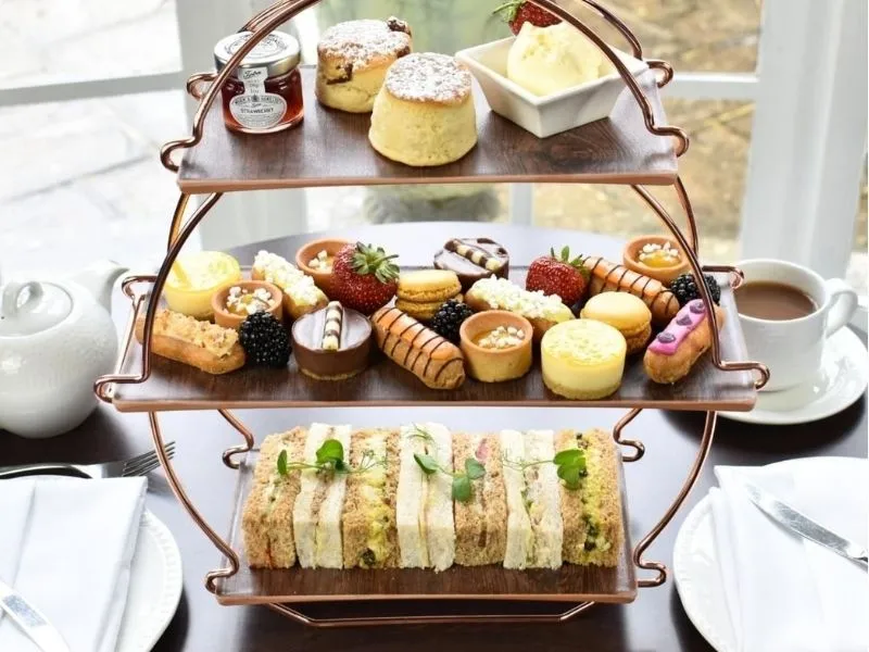 Trà chiều thời hiện đại ẩm thực anh quốc