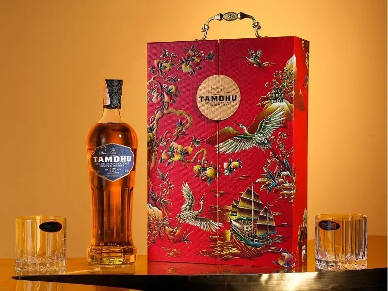 Rượu Whisky - Món quà tinh tế và sang trọng