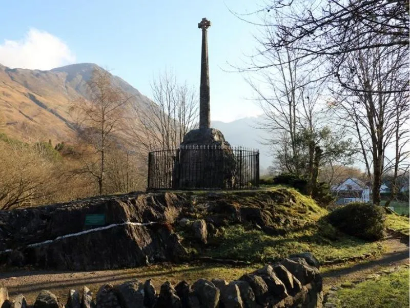 Đài tưởng niệm Glencoe – The Glencoe Massacre Monument