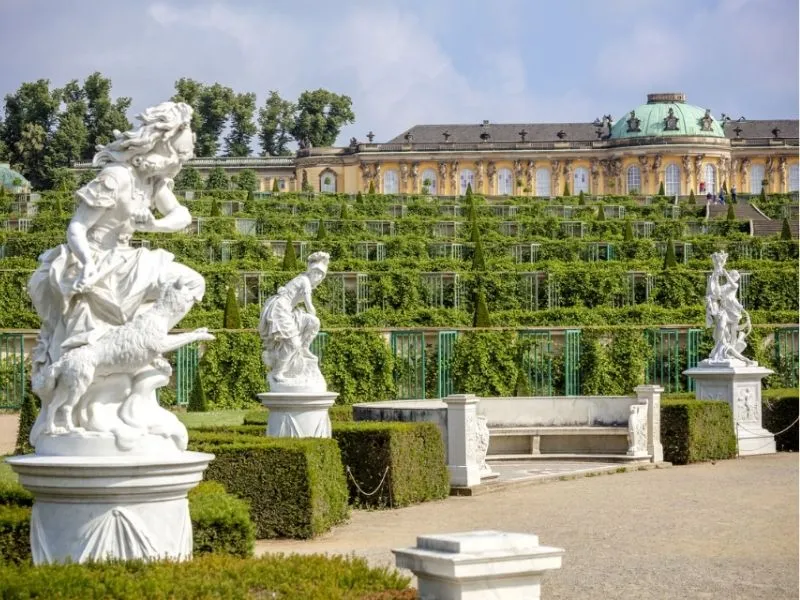 Cung điện Sanssouci