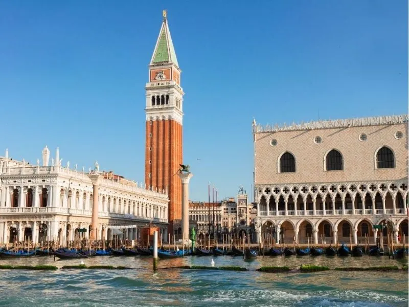 Tháp chuông Saint Mark