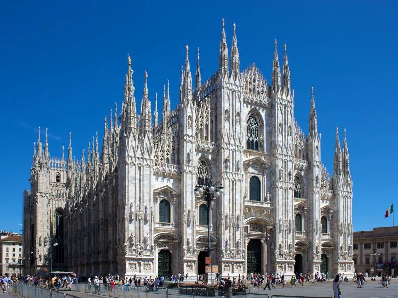 Duomo di Milano – Công trình Gothic tráng lệ giữa lòng Milan
