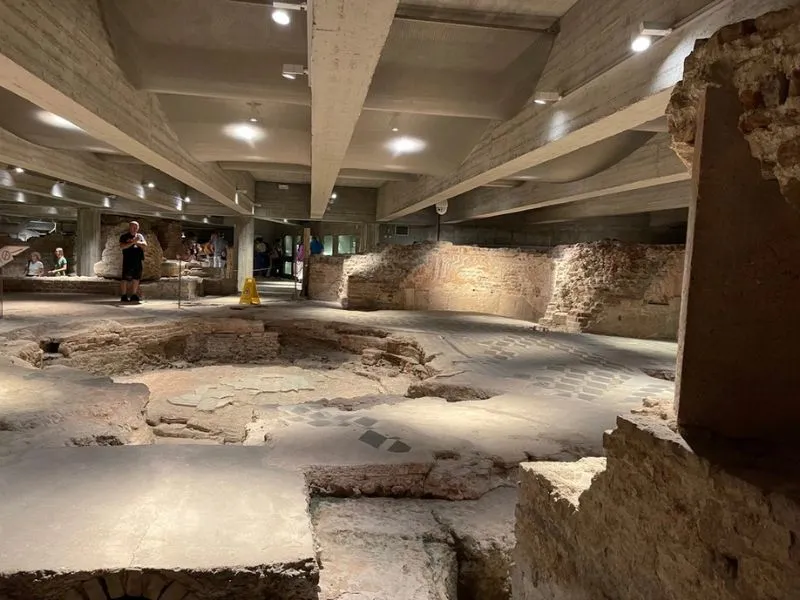 Nhà rửa tội của Duomo di Milano