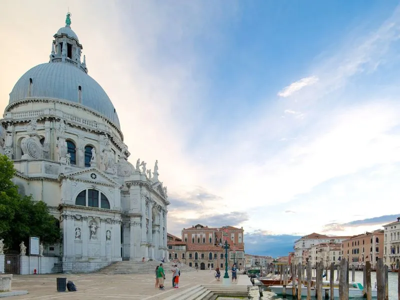 Vương cung thánh đường Santa Maria della Salute