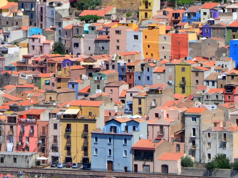Bosa - Làng chài sắc màu tại Sardinia 