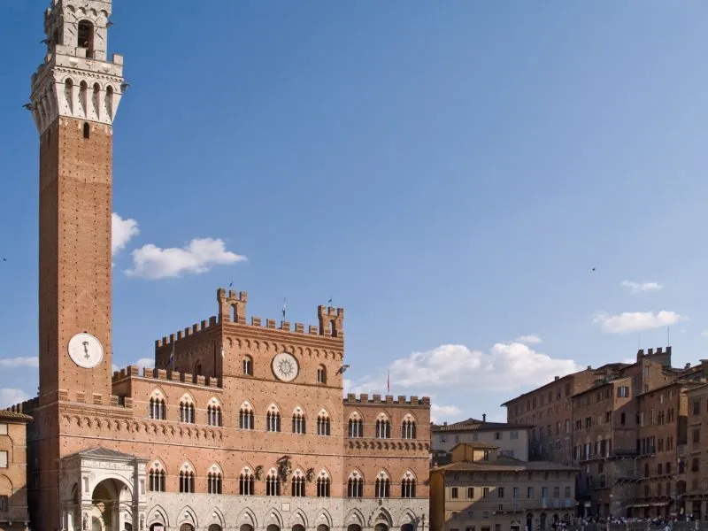 Torre del Mangia - Tháp chuông quyền lực