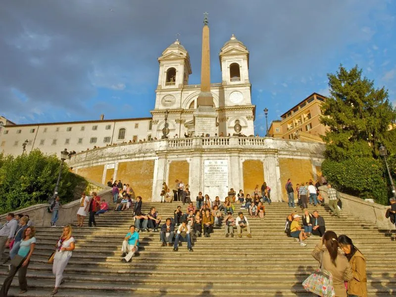 Khám phá Bậc thang Tây Ban Nha – Vẻ đẹp cổ điển giữa trung tâm nước Ý