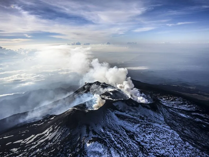 Khám phá leo núi lửa Etna 