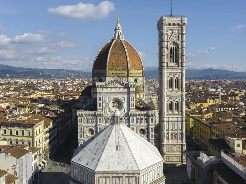 Toàn bộ khung cảnh Nhà thờ Santa Maria del Fiore 