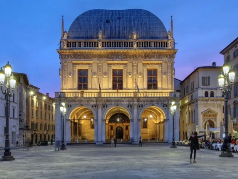 Buổi tối ở nhà thờ Italy 