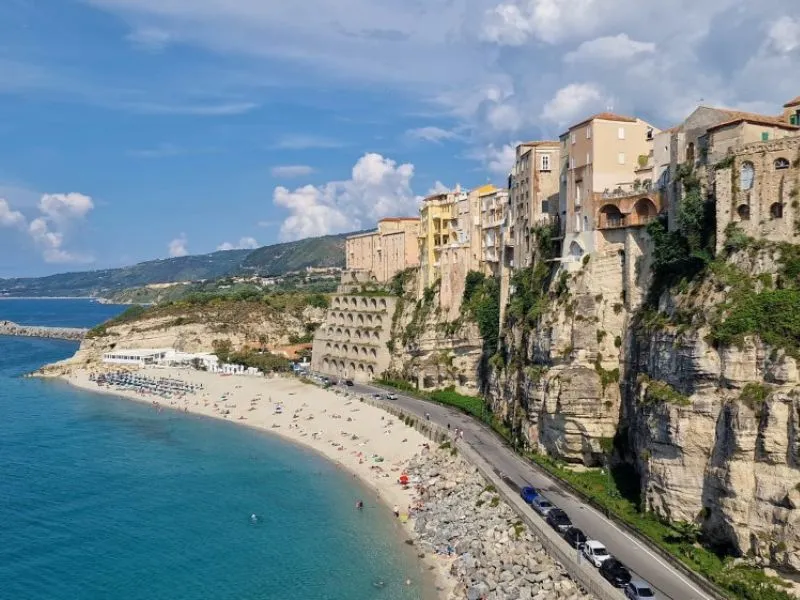 Khám phá Tropea – Thị trấn biển đẹp như thiên đường ở Calabria, Ý