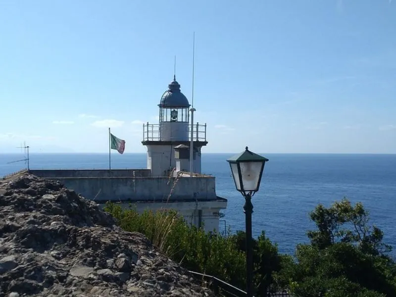 Ngọn hải đăng Portofino