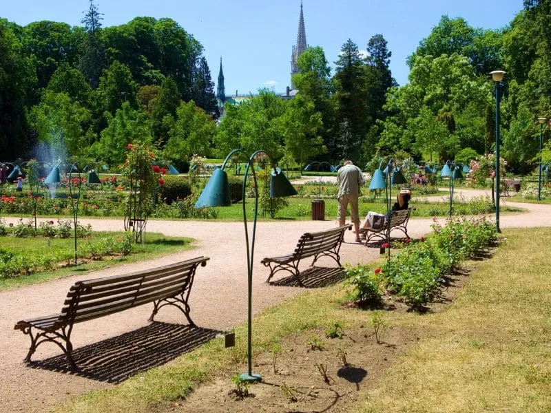 Đi dạo quanh công viên Parcdela Pepiniere