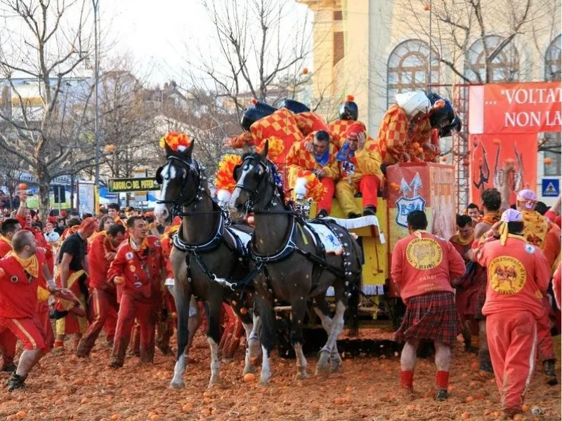 Lễ hội ném cam (Battle of the Oranges)
