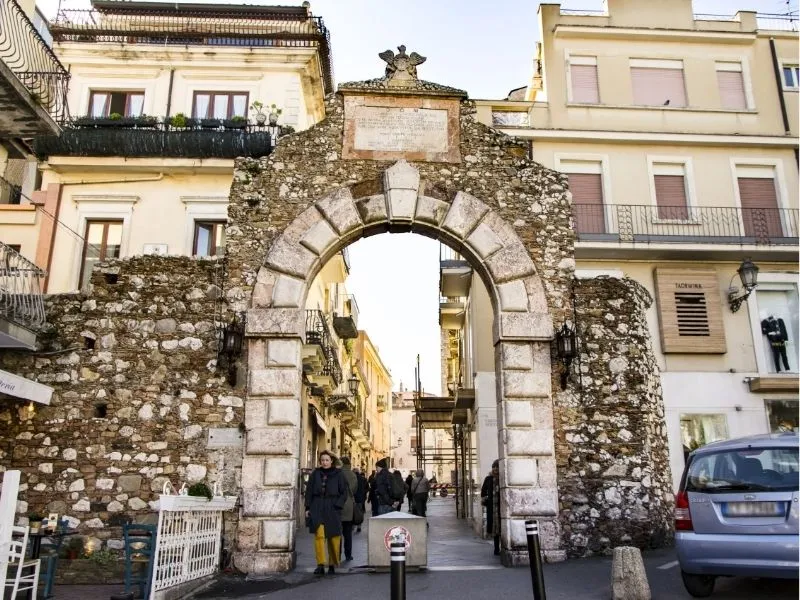 Lối vào Porta Messina