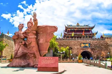 Tour du lịch Trung Quốc: Thành Đô - Cửu Trại Câu - Lạc Sơn